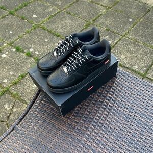 Men's Black Sneakers